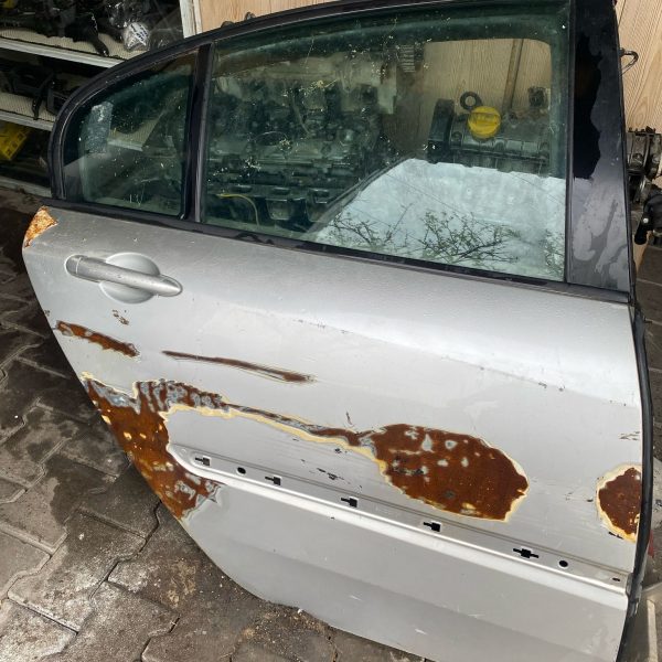 renault laguna 3 orjınal sağ arka kapı dolu