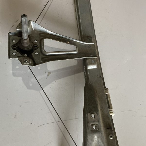 renault clıo 3 orjinal sağ arka cam krikosu