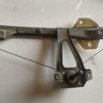 renault clıo 2  symbol orjinal sol arka cam krikosu