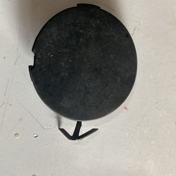 dacia dokker orjinal ön çeki demiri kapağı