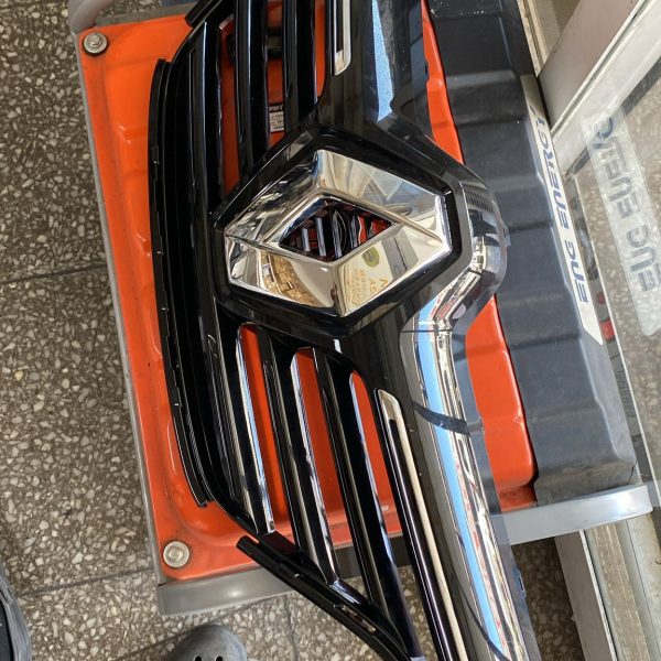 renault megane 4 sıfır orjinal ön panjur