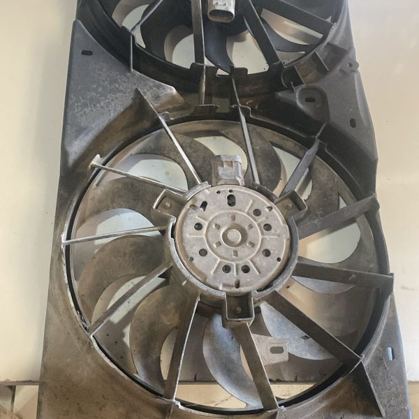 renault laguna 2.0 orjinal komple fan motoru