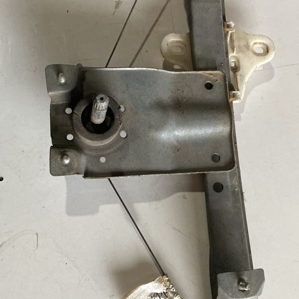 renault clıo 4 orjinal sağ arka cam krikosu