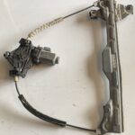 peugeot 301 orjinal sağ ön cam krikosu ve motoru