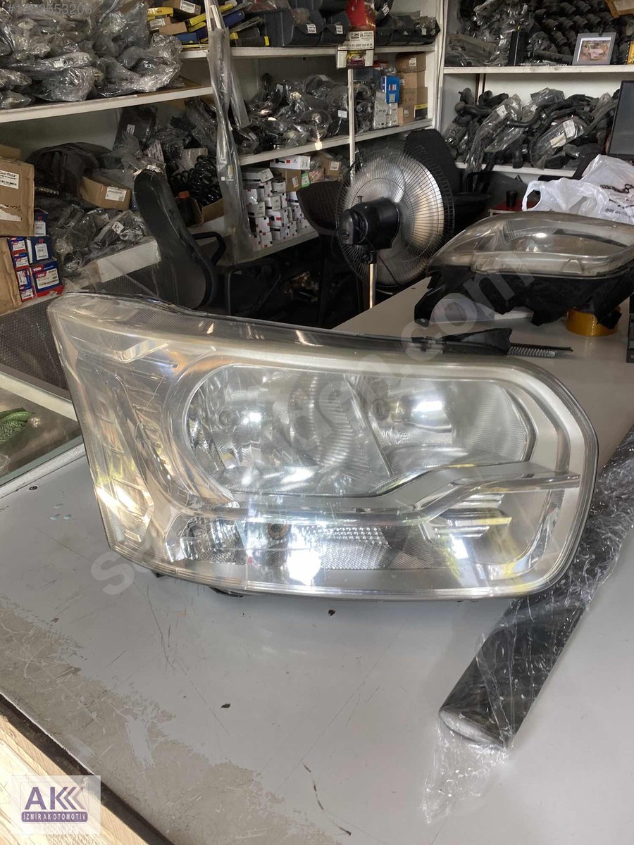 x16_12525532060ov ford transit 2014 üzeri orjınal sağ ön far - Görsel 1