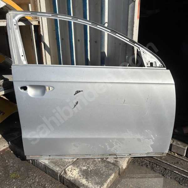 volkswagen passat b7 orjınal hatasız sağ ön kapı