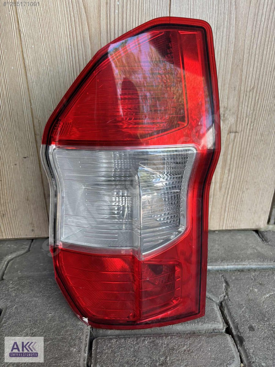 x16_1265171091c5l ford tourneo courier orjınal sağ arka dış stop - Görsel 1