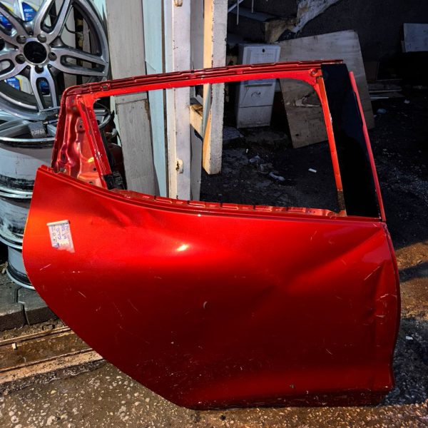renault clıo 4 orjınal sağ arka kapı