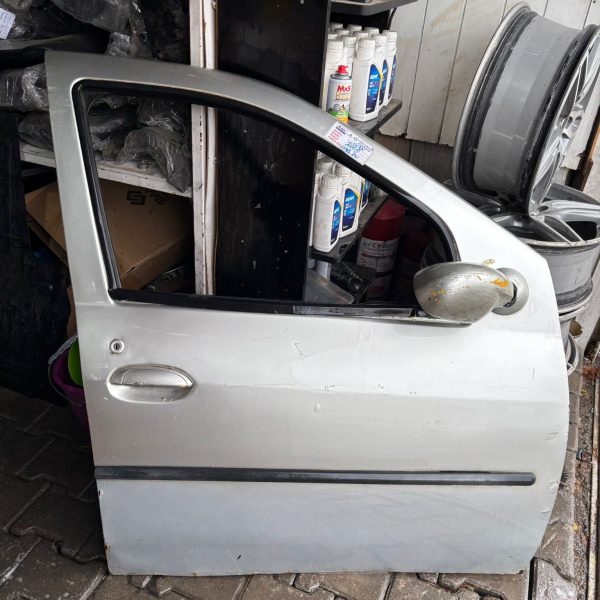 dacia Vogan 2005 üzeri orijinal hatasız sağ ön kapı