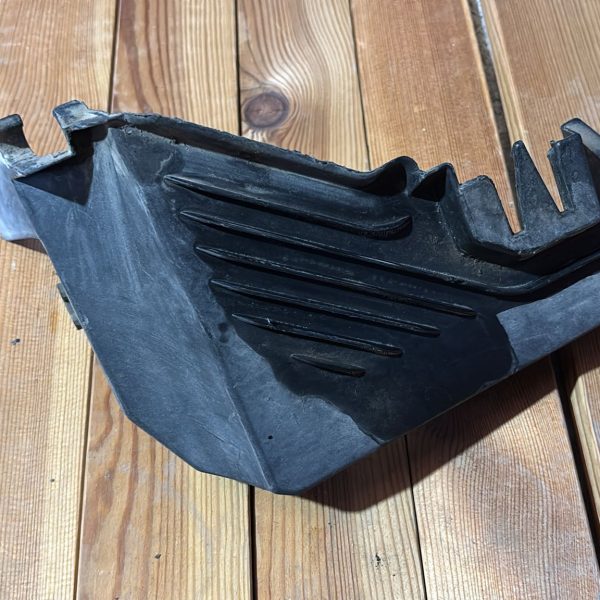 renault megane 2 sigorta üst kapağı